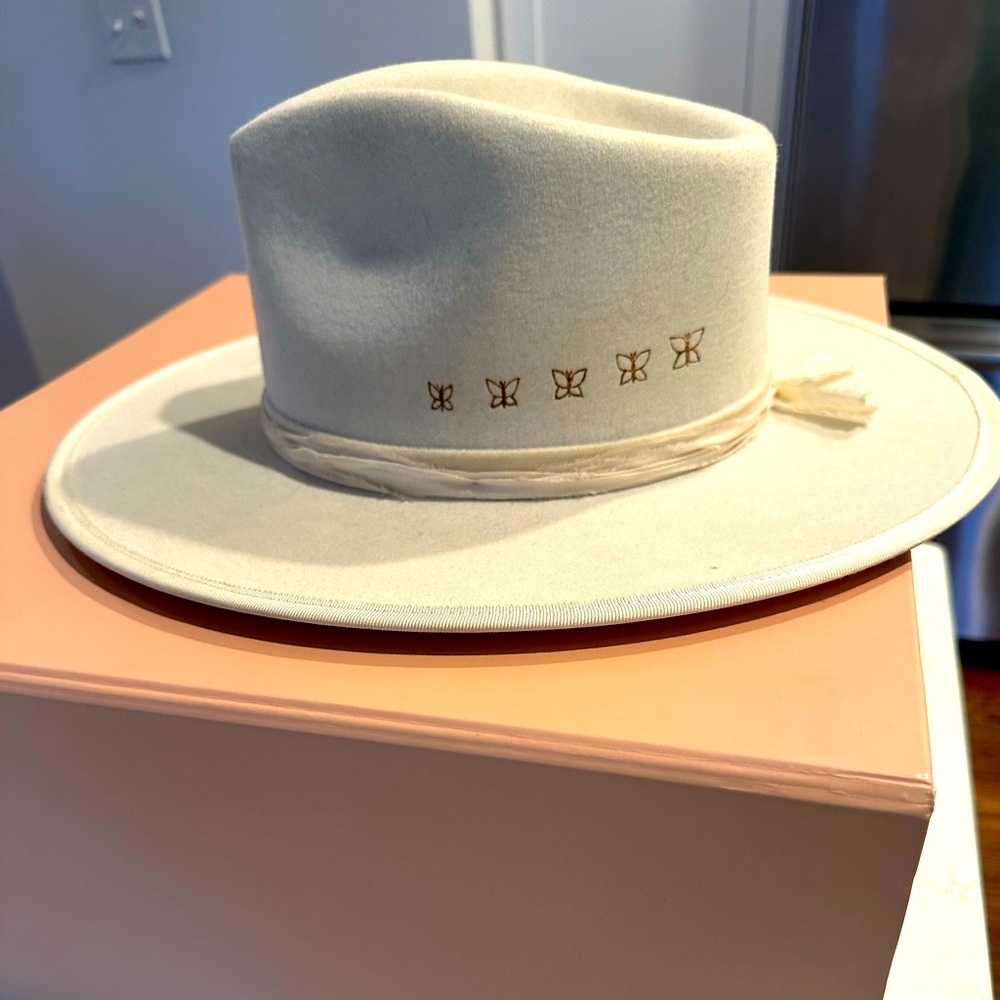 Teressa Foglia Custom Felt Hat & Original Box